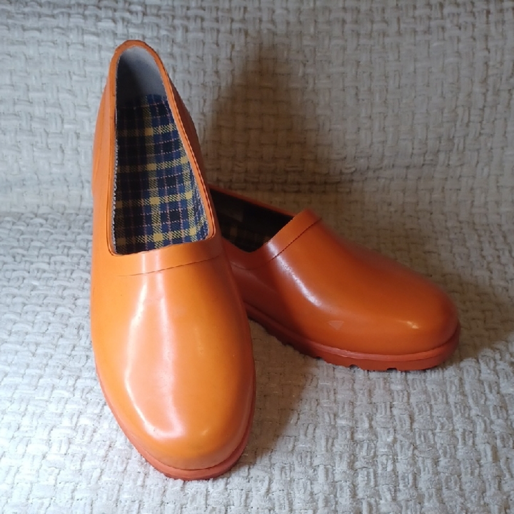 Eddie Bauer Orange Women's Winter Rain Boots